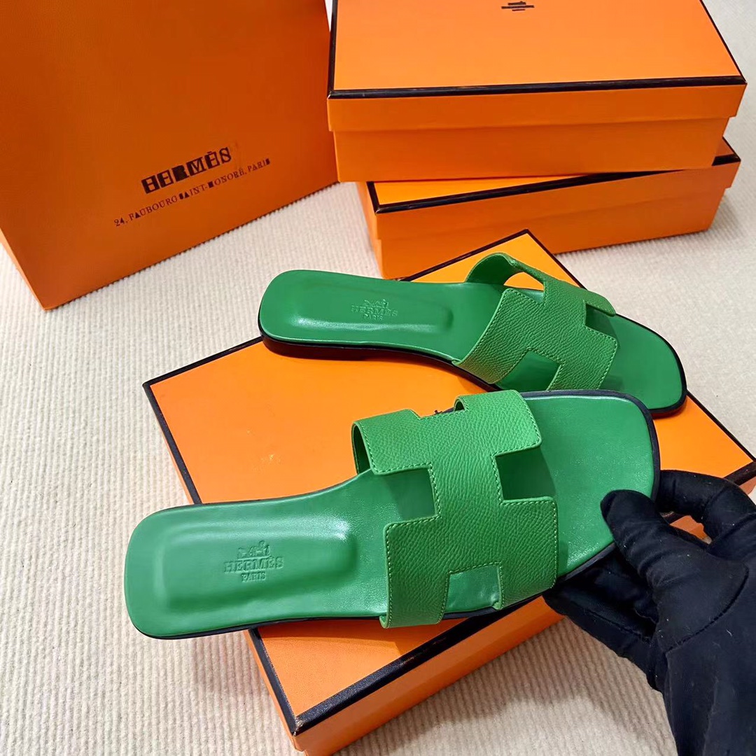 에르메스 올수공 오란 슬리퍼 샌들 앱송 84